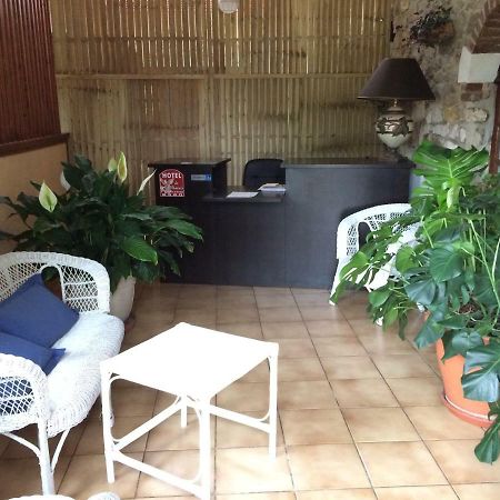 Le Phoenix Hotel Saint-Florentin  Buitenkant foto